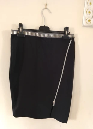 👒CHIC et SEXY Cop Copine Taille 36/38 Jupe noires à clous dorés idéal pour les fêtes 👒, marke: Cop Copine, zustand: Neu, mit Etikett, größe: M / 38 / 10, 25,00 €, 26,95 € inklusive Vinted-Käuferschutz