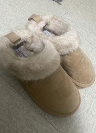 Chausson type bottine, marque: Primark, état: Très bon état, taille: 37, 4,00 €, 4,90 € Protection acheteurs incluse