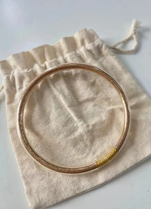 Jonc bouddhiste doré, merk: indépendante, staat: Nieuw zonder prijskaartje, € 8,00, € 9,10 inclusief Kopersbescherming