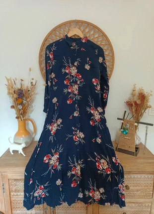 Vestido Floral Navy • Robe Fleurie • Abito Floreale • Long Shirt Dress, marque: Local, état: Très bon état, taille: M / 38 / 10, 15,00 €, 16,45 € Protection acheteurs incluse