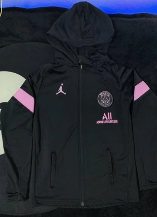Casaco criança Psg Jordan, marque: Jordan, état: Très bon état, taille: 8 ans / 128 cm, 5,90 €, 6,90 € Protection acheteurs incluse