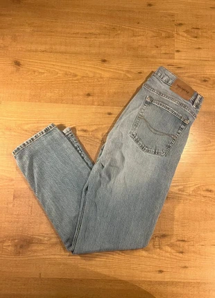 Jean Straight Pull & Bear Bleu – Taille W36 / FR46 – Très Bon État, brand: Pull & Bear, condizioni: Ottime, taglia: IT 46 | W36, €12.00, €13.30 include la Protezione acquisti