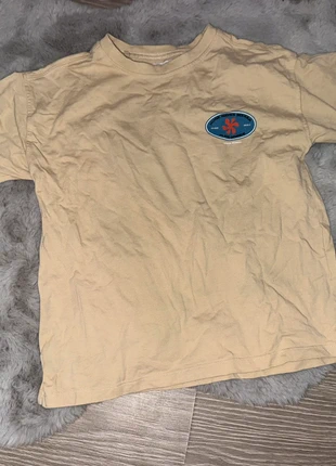 👕 T-shirt Zara – Taille 6-7 ans (116-122 cm), marca: Zara, estado: Muito bom, tamanho: 7 anos / 122 cm, €8.95, €10.10 inclui Proteção do Comprador