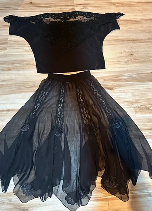 Ensemble noir 3 pièces : jupe, haut, chemise voilé, condition: Very good, size: XXXL / 46 / 18, €40.00, €42.70 includes Buyer Protection