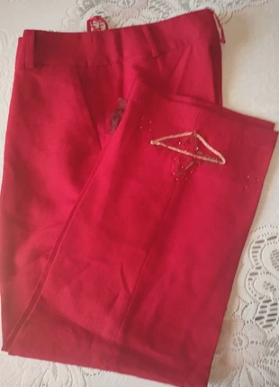 Pantalon neuf taille 40, merk: v de SSS, staat: Nieuw zonder prijskaartje, maat: L / 40 / 12, € 14,00, € 15,40 inclusief Kopersbescherming