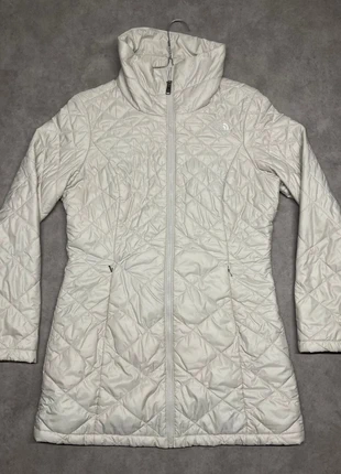 Doudoune The North Face Crème S Femme, marque: The North Face, état: Très bon état, taille: S / 36 / 8, 55,00 €, 58,45 € Protection acheteurs (Pro) incluse