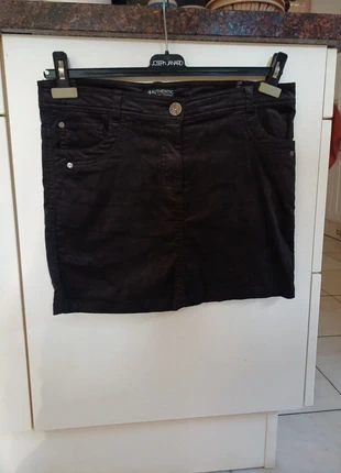 Zwart fijne ribfluwelen stretch minirokje, merk: Authentic Clothing Company, staat: Nieuw zonder prijskaartje, maat: M / 38 / 10, € 3,00, € 3,85 inclusief Kopersbescherming