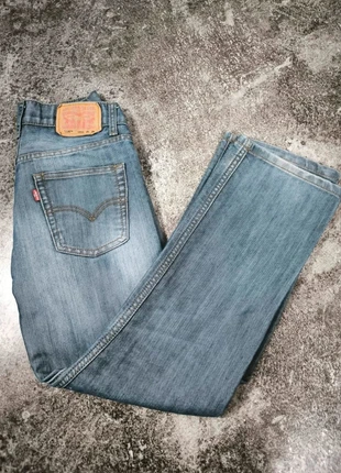 Jean Levi’s 514 garçon T.12 ans – coupe droite bleu clair classique, marke: Levi's, zustand: Sehr gut, größe: 12 Jahre / 152, 14,00 €, 15,40 € beinhaltet Vinted-Käuferschutz Pro