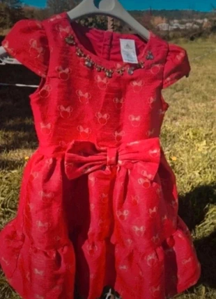 Robe de disneyland paris exelent état, merk: Disneyland Paris, staat: Nieuw zonder prijskaartje, maat: 8 jaar / 128 cm, € 21,00, € 22,75 inclusief Kopersbescherming