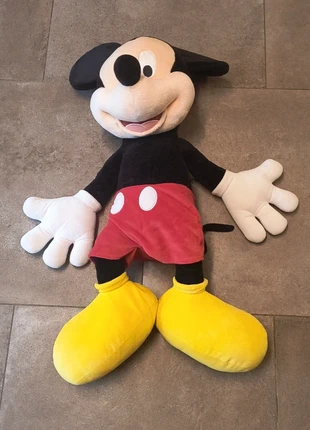 Grande peluche Mickey, marque: Disneyland Paris, état: Très bon état, taille: 12-18 mois / 80 cm, 20,00 €, 21,70 € Protection acheteurs incluse