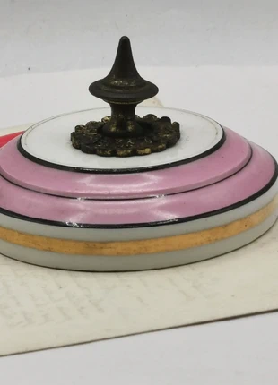 Presse-papiers porcelaine et bronze 19eme, marque: Chic Antique, état: Bon état, 25,00 €, 26,95 € Protection acheteurs incluse