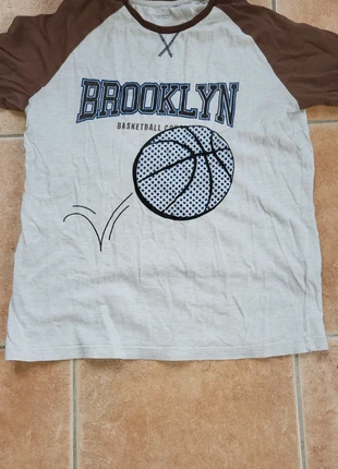 Tee-shirt garçon basket, brand: Vertbaudet, condition: Very good, size: 14 years / 164 cm, €1.00, €1.75 includes Buyer Protection