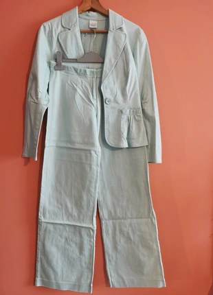 Ensemble tailleur 3 pièces bleu ciel femme s/xs, marque: Femme, état: Neuf sans étiquette, taille: S / 36 / 8, 35,00 €, 37,45 € Protection acheteurs incluse