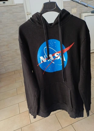 Felpa nera taglia XL, merk: NASA, staat: Heel goed, maat: XL / 42 / 14, € 3,00, € 3,85 inclusief Kopersbescherming