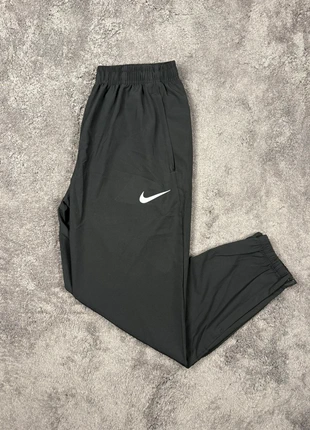 Pantalon Nike Dri-Fit Noir Taille M Homme Jogging Sport Running Training Légère Fermeture Chevilles, brand: Nike, condition: New without tags, size: M, €50.00, €53.20 includes Buyer Protection