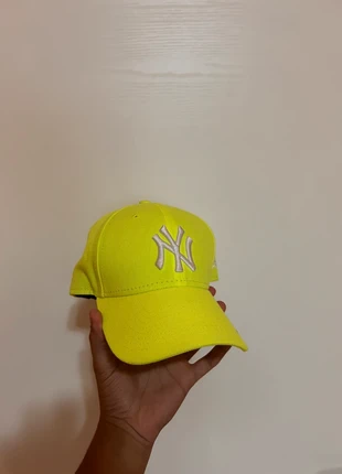 Cappellino New Era 9FORTY New York Yankees – Giallo fluo, marca: New Era, estado: Nuevo sin etiquetas, tamaño: Talla única, 15,00 €, 16,45 € Protección al comprador incluida