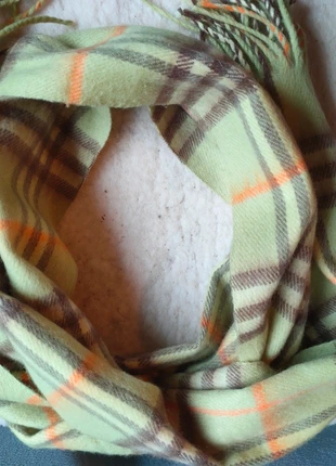 Lichtgroene sjaal met bruin en oranje, super zacht, marque: onbekend, état: Très bon état, 6,00 €, 7,00 € Protection acheteurs incluse