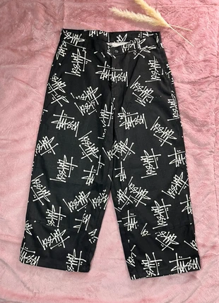 Pantalon noir Rework Taille XL à motifs graphiques blancs., marque: Re-Worked, état: Neuf sans étiquette, taille: XL, 55,00 €, 58,45 € Protection acheteurs incluse
