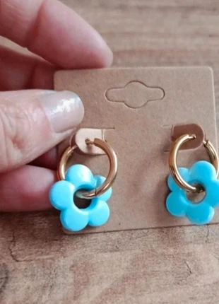 Boucles d'oreilles Fleurs, merk: Fleur, staat: Nieuw zonder prijskaartje, € 5,00, € 5,95 inclusief Kopersbescherming