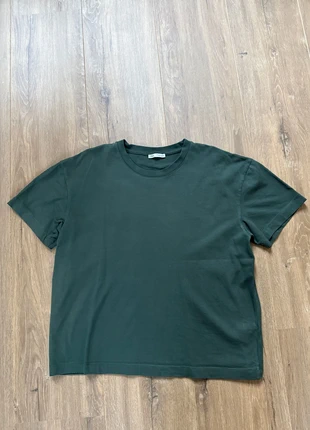 T- shirt Zara maat L, merk: Zara, staat: Heel goed, maat: L, € 4,00, € 4,90 inclusief Kopersbescherming