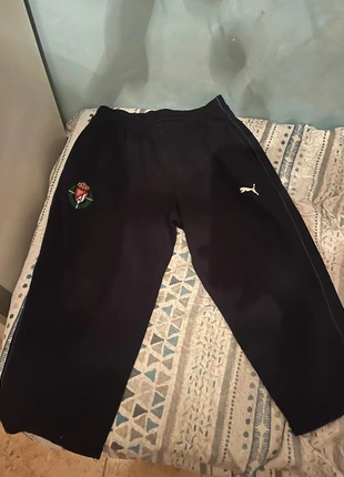 Pantalón Real Valladolid, marca: Puma, estado: Muito bom, tamanho: XL, €14.00, €15.40 inclui Proteção do Comprador