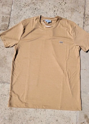 T-shirt Lacoste Taille L Neuf jamais porté avec étiquettes, marque: Lacoste, état: Très bon état, taille: L, 19,99 €, 21,69 € Protection acheteurs incluse