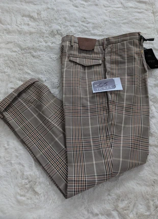 Pantalon homme marque Voyage Taille 40fr couleur marron et multicolore, merk: Voyage, staat: Nieuw met prijskaartje, maat: M, € 32,99, € 35,34 inclusief Kopersbescherming Pro