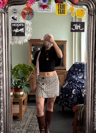 mini 70s rokje, merk: Bershka, staat: Heel goed, maat: M / 38 / 10, € 5,00, € 5,95 inclusief Kopersbescherming