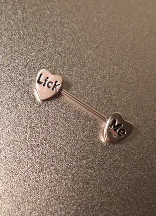 Tepelpiercing met hartjes., staat: Nieuw zonder prijskaartje, € 4,00, € 4,90 inclusief Kopersbescherming