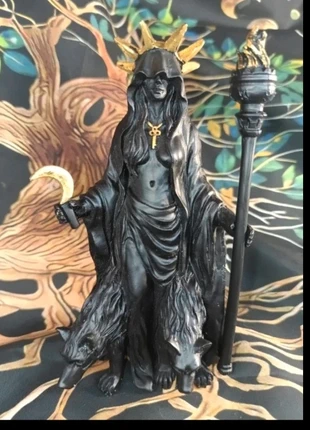 Figura diosa hecate, marca: Natural, estado: Nuevo con etiquetas, 25,00 €, 26,95 € Protección al comprador incluida