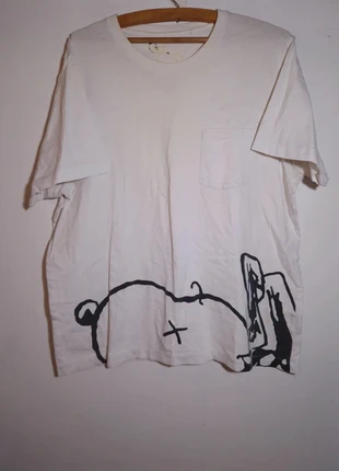 Camiseta Uniqlo x Kaws, marque: Kaws, état: Très bon état, taille: L, 15,00 €, 16,45 € Protection acheteurs incluse