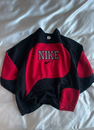 Vintage reworked Nike sweater XL, marque: Nike, état: Très bon état, taille: XL, 44,00 €, 46,90 € Protection acheteurs incluse