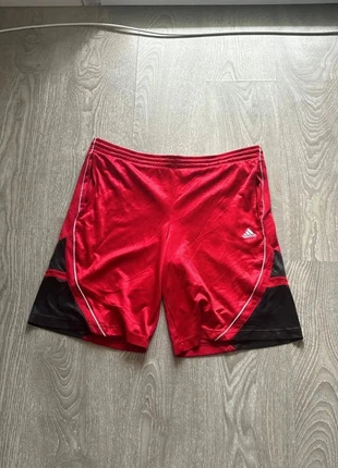 Short de basket Adidas rouge - taille 16 ans, brand: adidas, condition: Very good, size: 16 years / 176 cm, €10.00, €11.20 includes Buyer Protection