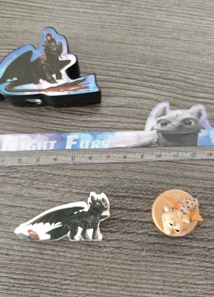 Dragons Drachenzähmen Spielfiguren Mitbringsel Adventskalenderfüllung Lineal Spitzer Anstecknadel, marke: dragons drachenzähmen, zustand: Neu, größe: Einheitsgröße, 1,00 €, 1,75 € inklusive Vinted-Käuferschutz