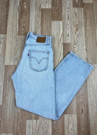 Jean Levi’s Coupe Droite Bleu Clair Délavé 100% Coton – Taille S / 36, marque: Levi's, état: Bon état, taille: S / 36 / 8, 19,00 €, 20,65 € Protection acheteurs incluse