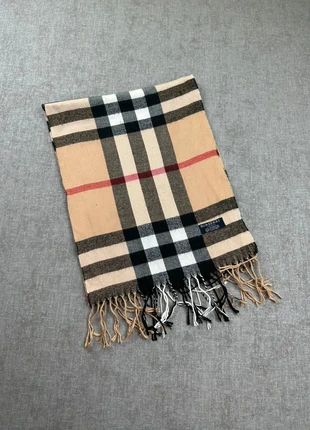 Écharpe Burberry beige, brand: Burberry, condizioni: Ottime, €60.00, €63.70 include la Protezione acquisti Pro