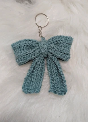 Porte-clé nœud au crochet fait main – bleu sauge - piece unique, marque: Fait Main, état: Neuf sans étiquette, 3,99 €, 4,89 € Protection acheteurs incluse