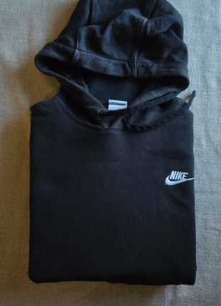 Sweat / Pull à capuche Nike noir – Hoodie logo brodé – Classique essential - Taille M, merk: Nike, staat: Heel goed, maat: M, € 15,00, € 16,45 inclusief Kopersbescherming