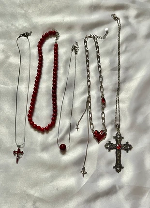 Vintage Halskette mit Anhänger Herz Kreuz Perlen Stern y2k kpop gothic silver rot halloween, brand: Vintage Love, condizioni: Nuovo senza cartellino, €7.00, €8.05 include la Protezione acquisti