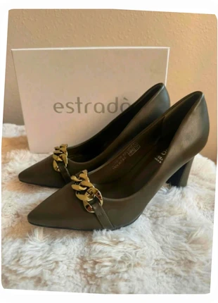 Escarpins neufs Estradà – Taille 40, marque: estrada, état: Neuf sans étiquette, taille: 40, 15,00 €, 16,45 € Protection acheteurs (Pro) incluse