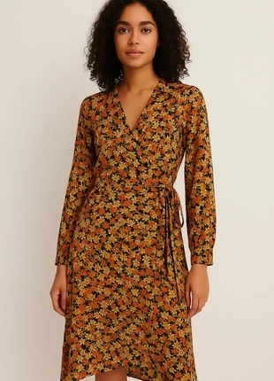 Robe portefeuille, fleur, taille 38, Vila, marke: Vila, zustand: Neu, größe: M / 38 / 10, 12,00 €, 13,30 € inklusive Vinted-Käuferschutz