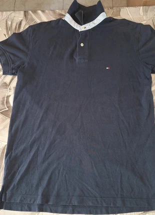 Polo Tommy Hifliger Taille M, merk: Tommy Hilfiger, staat: Veelgebruikt, maat: M, € 5,00, € 5,95 inclusief Kopersbescherming Pro