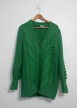 YAS – Premium & Elegant Green Buttoned Cardigan – S 🌟🎀, merk: YAS, staat: Heel goed, maat: S / 36 / 8, € 44,99, € 47,94 inclusief Kopersbescherming Pro