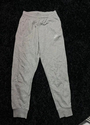 Pantallones Nike vintage grey 00s y2k s 68, merk: Nike, staat: Heel goed, maat: S, € 20,00, € 21,70 inclusief Kopersbescherming