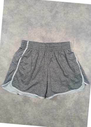 Short de sport femme c9 by champion taille S en polyester avec des poches, marke: Champion, zustand: Sehr gut, größe: S / 36 / 8, 9,90 €, 11,10 € inklusive Vinted-Käuferschutz