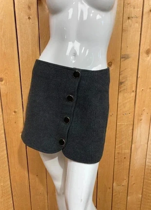 Jupe courte Sézane grise boutonnée – Taille 36, marque: Sézane, état: Très bon état, taille: S / 36 / 8, 58,00 €, 61,60 € Protection acheteurs (Pro) incluse