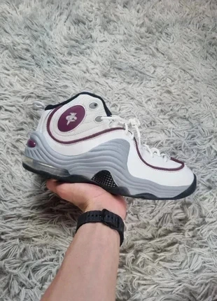 Nike Air Penny 2 White Varsity Purple OG DV1163-100 Taille 44 EU Vintage Basketball 2000s, brand: Nike, condition: New with tags, size: 44, €81.00, €85.75 includes Buyer Protection Pro