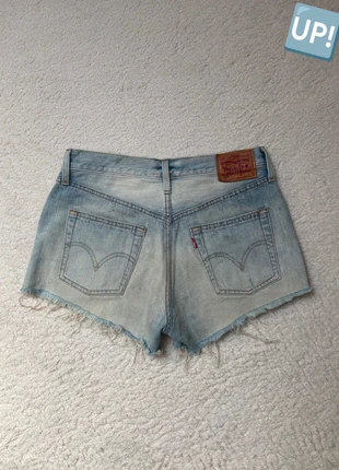 Short jean Levi’s 501 xx vintage 00’s - Bleu clair - Coupe droite - W26(FR36), marque: Levi's, état: Très bon état, taille: S / 36 / 8, 19,90 €, 21,60 € Protection acheteurs (Pro) incluse
