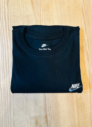 T-shirt Nike noir taille L, brand: Nike, condizioni: Nuovo con cartellino, taglia: L, €16.90, €18.45 include la Protezione acquisti