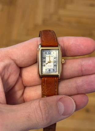 Massimo Dutti Quartz Uhr in Jaeger-LeCoultre Optik, marke: Massimo Dutti, zustand: Sehr gut, größe: Bis 30 mm, 50,00 €, 53,20 € inklusive Vinted-Käuferschutz